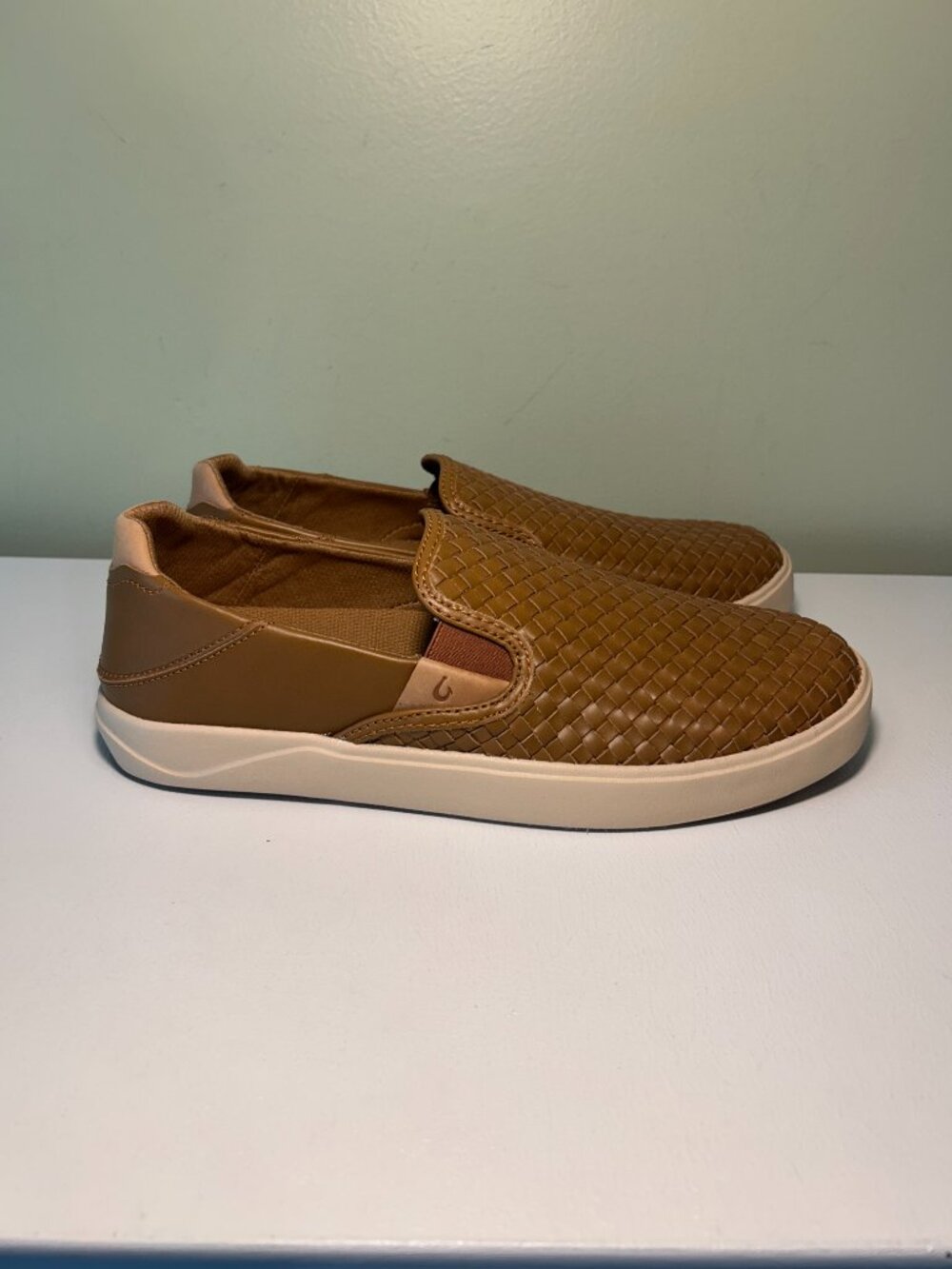 Olukai Men's Lae‘ahi Lauhala Woven Leather Shoes - Picture 6 of 16